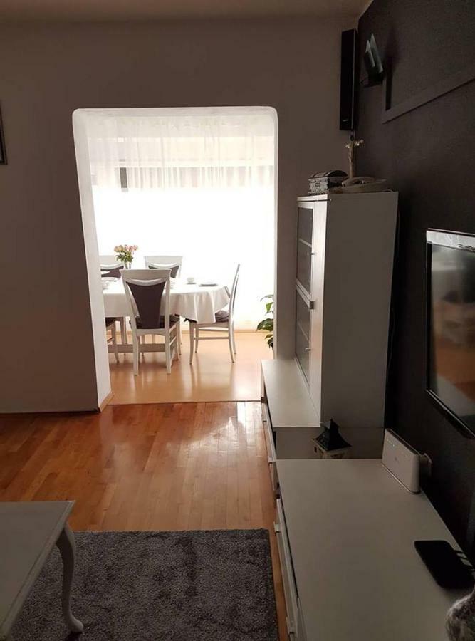 Apartman Leon シベニク エクステリア 写真